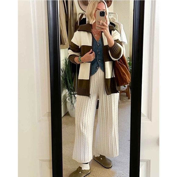 Women's Long Sleeve Striped Zip-Up
Collared Cardigan - Olive Green - Picture 4 of 8